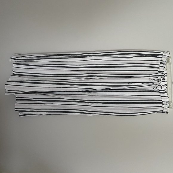 A&E Wide Leg Striped Palazzo Pants - Picture 2 of 4